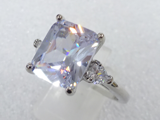 CRYSTAL FASHION RING / JP SIZE 24